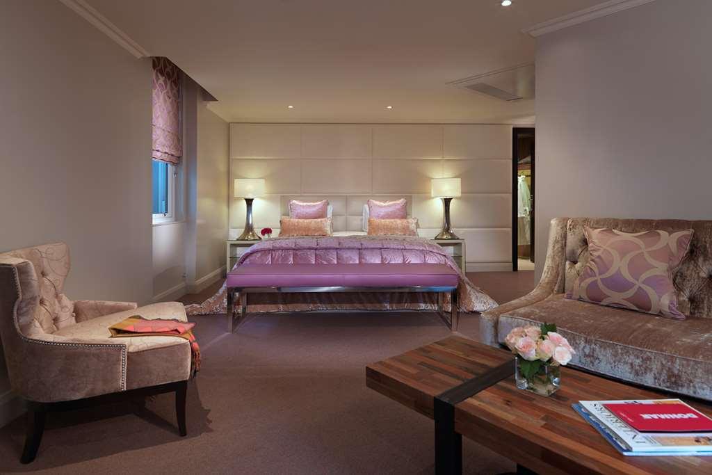 Hotel Radisson Blu Hotel, Mercer Street London